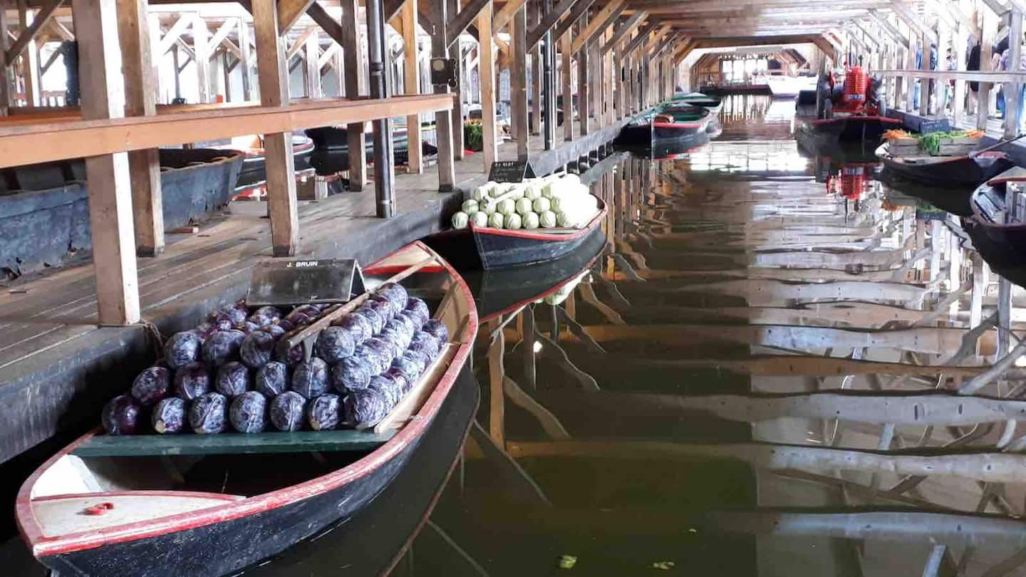 Museum BroekerVeiling met oude Koolschuiten