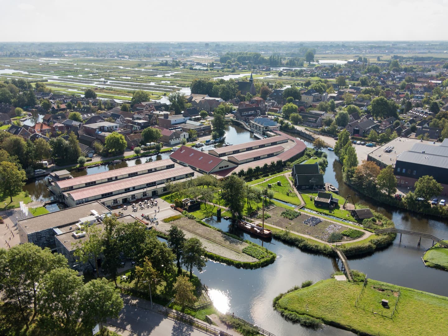 Luchtfoto Museum BroekerVeiling en Duizend Eilanden Rijk